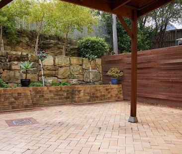 Well Presented Townhouse In Sought After Location - Photo 4
