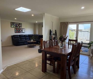 Family Home in Hilltop School Zone - Photo 4