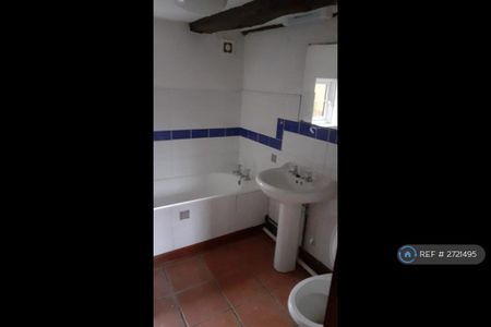 2 bedroom detached house to rent - Photo 4