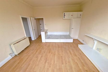 Apartment To Let - Photo 2