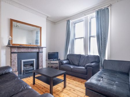 4 bedroom terraced house to rent - Photo 4