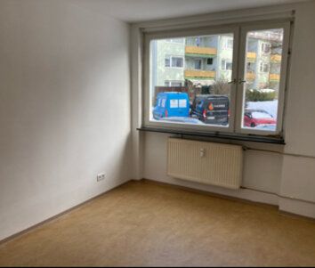 Großzügige Vierzimmer Wohnung im Hochparterre mit Balkon – Zeitmiet... - Foto 4