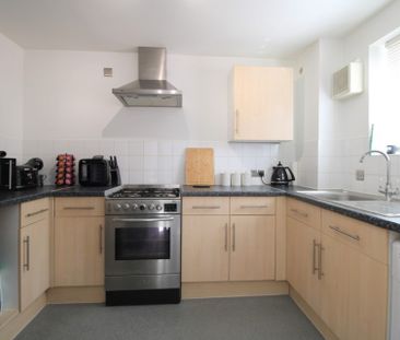 1 bedroom Apartment to rent - Photo 2