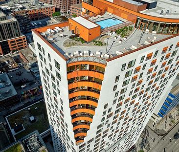 245 Robert-Bourassa Blvd, Montréal, QC - Photo 1