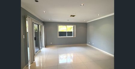 Spacious 4 bedroom family home - Photo 2