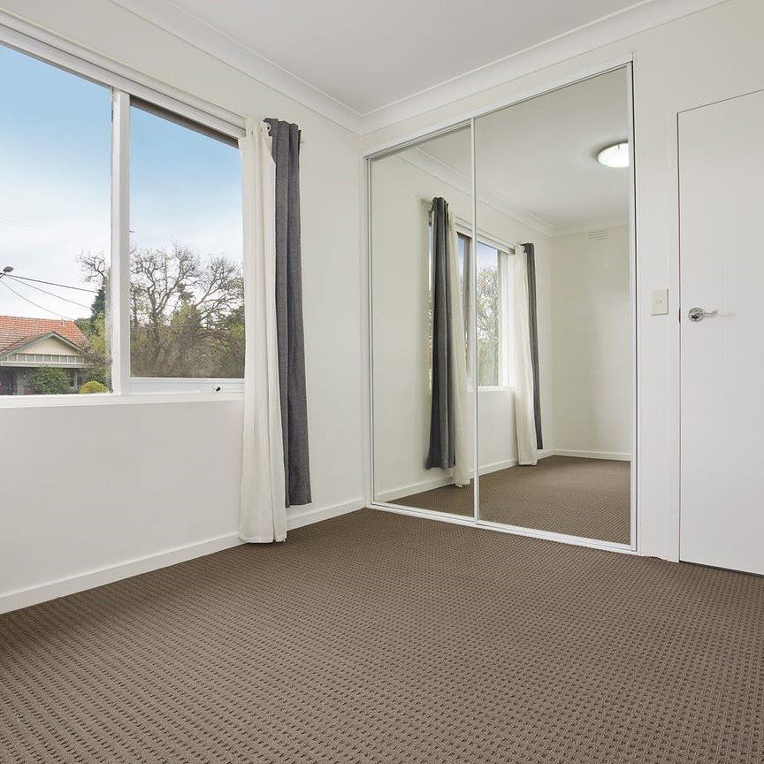 4/30 Shaftsbury Street, Coburg VIC 3058 - Photo 1