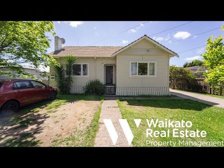 Charming 3-Bedroom Home in Hamilton East - Photo 5