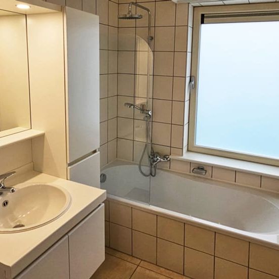 Appartement te huur - Photo 1