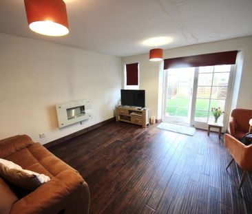 2 bedroom cottage to rent - Photo 1