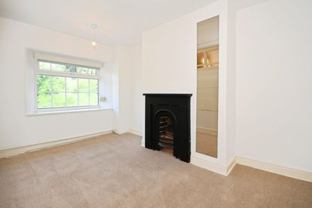 3 bedroom House To Let - Photo 3
