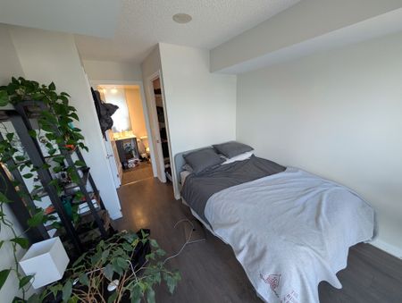 For Lease - 400 Adelaide Street Unit# 2115, Toronto, Ontario - Photo 5