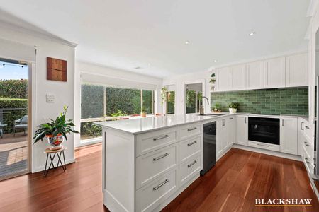 Spacious, single level home in convenient location - Photo 4