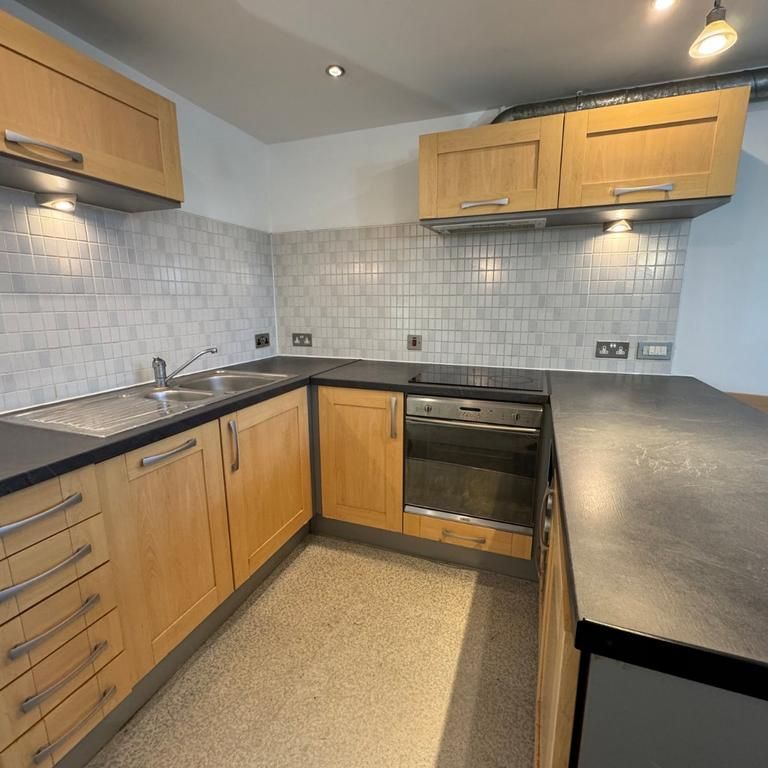1 bedroom flat to rent - Photo 1