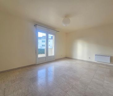 Location Appartement 1 pièce 27m² STE GENEVIEVE DES BOIS 91700 - Photo 1