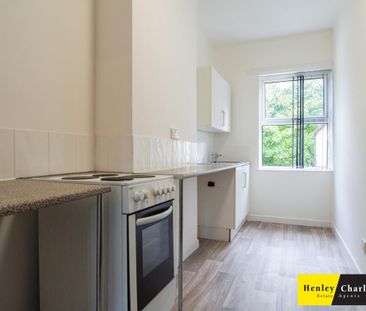 Studio to rent - Photo 2