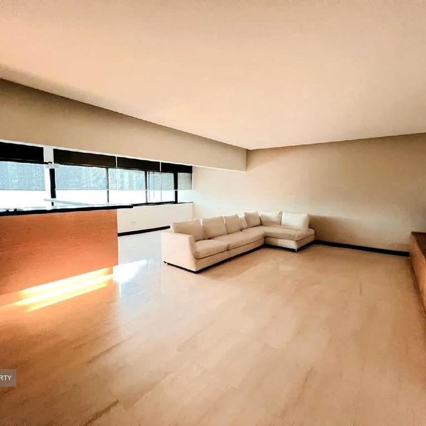 Townhouse Apartments (D9), Apartment - For Rent - Photo 1