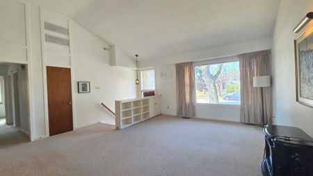 For Lease - 42 Jubilee Crescent Unit# Mainfloor, Toronto, Ontario - Photo 3