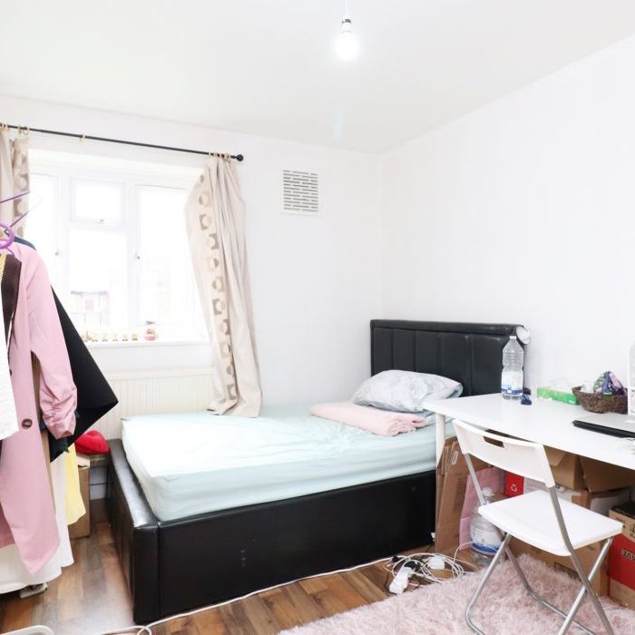 Arabian House, Ernest Street, Stepney Green, London, E1 - Photo 1