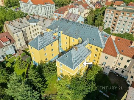 Prostorný byt 3+1 s výhledem do zahrady vnitrobloku - Photo 5