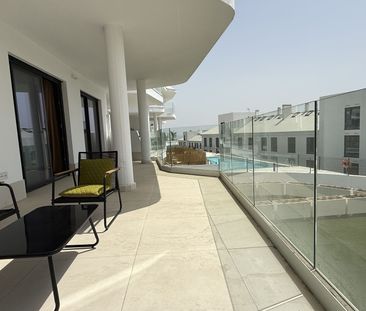 Middle Floor Apartment in Fuengirola - Photo 2