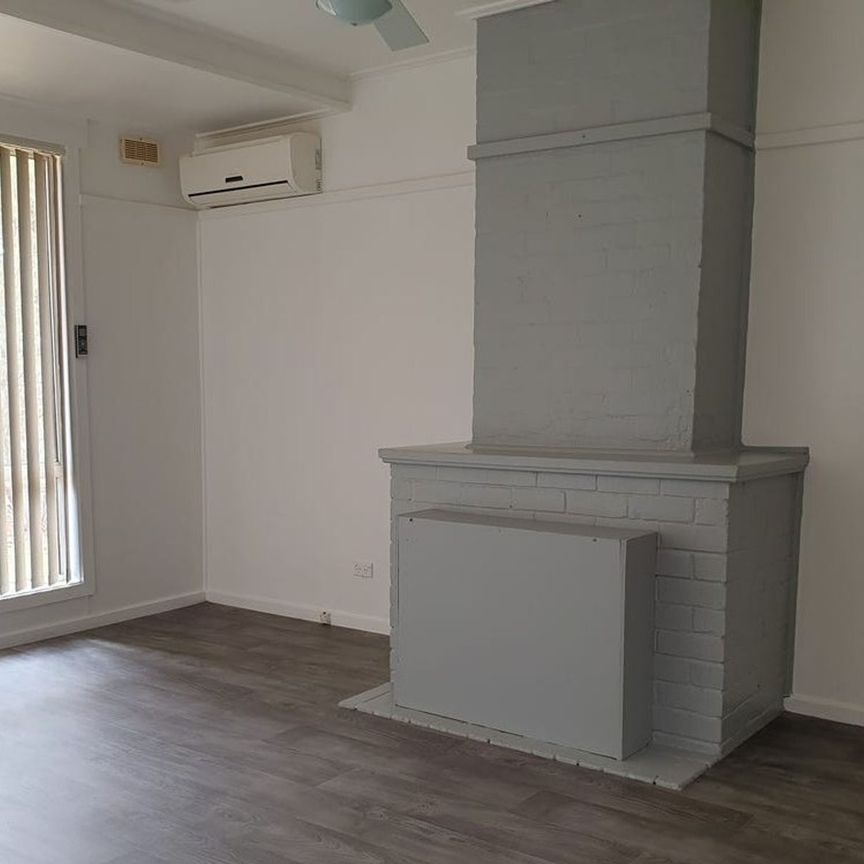 Neat Three Bedroom Home In Red Cliffs West Side - Photo 1