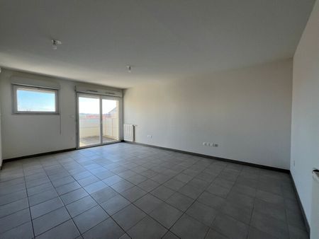 Location Appartement 3 pièces 61m² CASTANET TOLOSAN 31320 - Photo 2