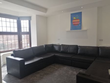 Holyhead Road, Bangor, Gwynedd, LL57 - Photo 3