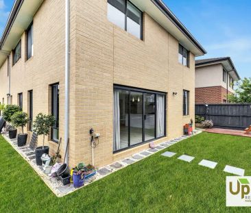 “Double-Storey 4-Bedroom Home in Alira Estate, Berwick” - Photo 4