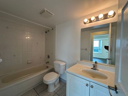 For Lease - 1 Pemberton Avenue Unit# 1909, Toronto, Ontario - Photo 4