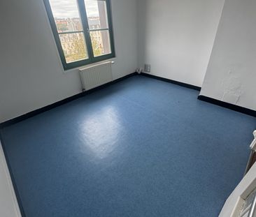 Location Appartement 2 pièces 40m² BOULOGNE SUR MER 62200 - Photo 1