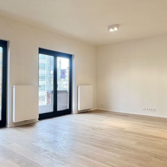 Appartement te huur in Elsene voor € 1.350 met 1 slaapkamer - Foto 1