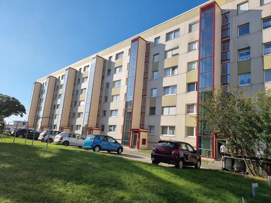 TOP-sanierte 2,5-R.-Wohnung mit Balkon - Haus mit Aufzug! - Foto 1