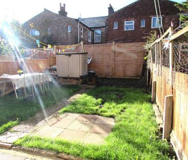 Masons Avenue, Harrow Wealdstone, Middlesex, HA3 - Photo 2