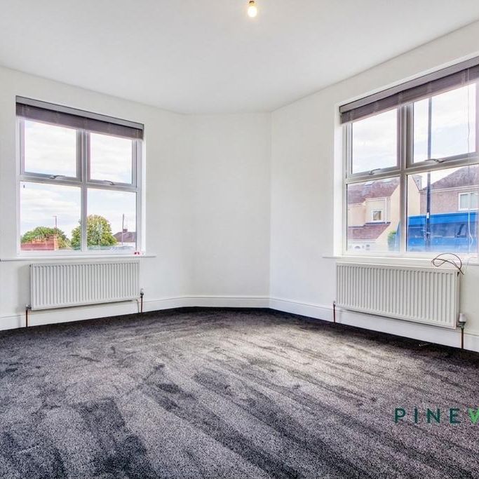 3 bedroom end of terrace house to rent - Photo 1