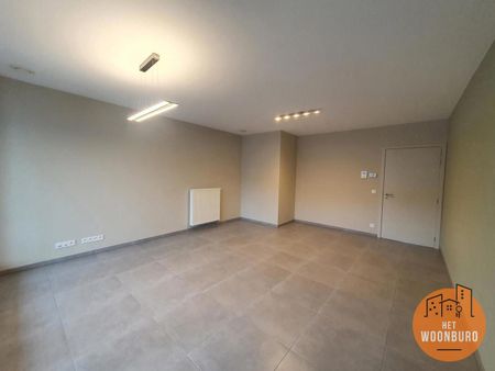 Appartement 4e Verd. met autostaanplaats en kelder - Photo 4