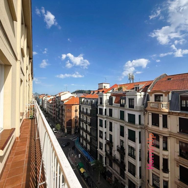4 room luxury Apartment for rent in Bilbao, Spain - Photo 1