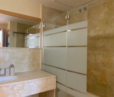 3 bedroom luxury Flat for rent in Marbella Del Este, Andalusia - Photo 3