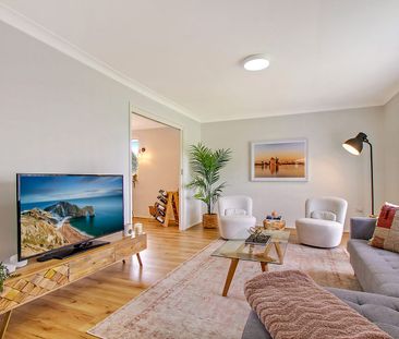 RENOVATED CHARMING 3 BEDROOM HOME - Photo 1