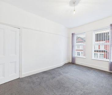 Parkfield Drive, Wallasey, 3 bedroom, Flat - Photo 5