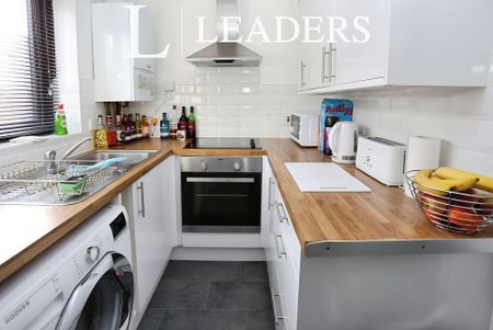 2 bedroom apartment to rent Victoria House, 22-24 Victoria Street, Felixstowe, IP11 - Photo 5