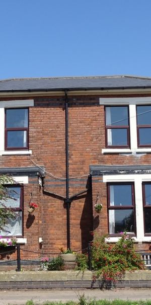 Harbour House, 1 Dock Road, Sharpness, Berkeley - Photo 1