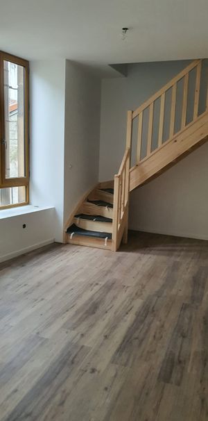 Location Appartement 4 pièces 90m² - Photo 2