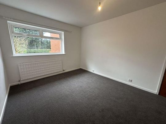 3 bedroom semi-detached bungalow to rent - Photo 1