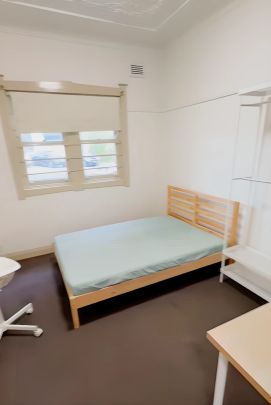 3 bed 1 bath-single room - Photo 1