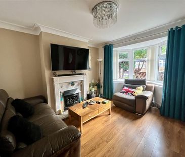 3 Bed End Terrace, Penrith Grove, LS12 - Photo 1