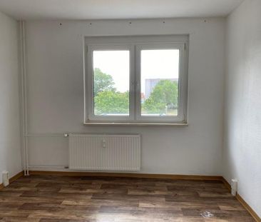 Wohnen im 1. OG mit großem Balkon - Photo 1
