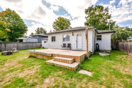 For Lease - 2043 St Johns Road, Innisfil, Ontario - Photo 5