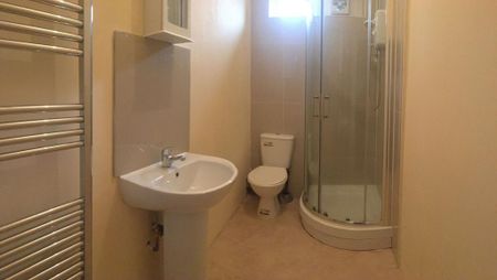 8 bedroom terraced house to rent - Photo 5