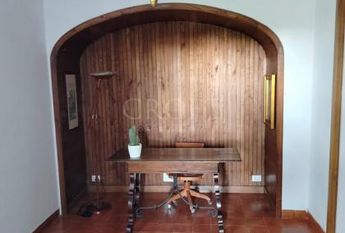 Ardeatina-Divino Amore: Quiet, charming rustic villa, big and well-curated garden, 3 beds, 1 study, 3 baths, living room, kitchen, with terraces , AC and parking space. Ref 2322