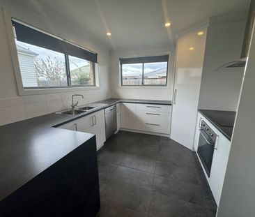 2/7 Walker st, Sorell, TAS 7172 - Photo 4